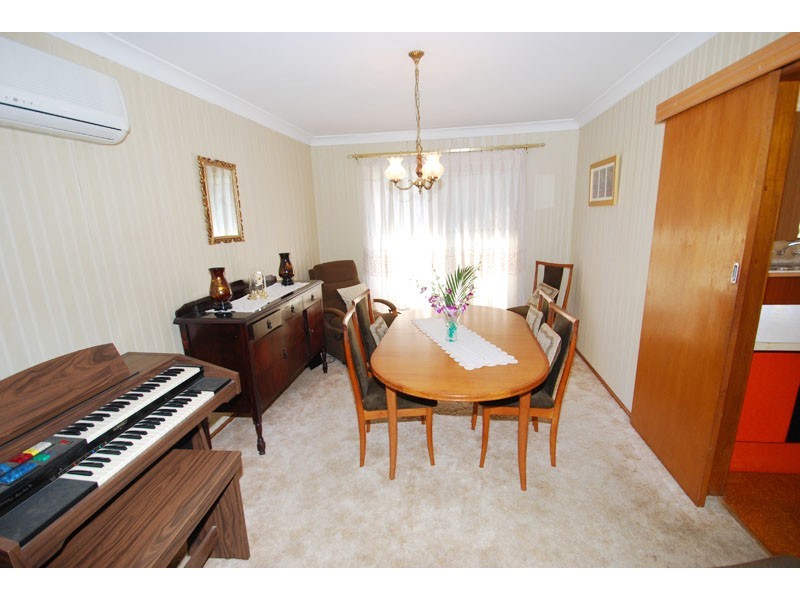 23 Isis St, Wyoming NSW 2250