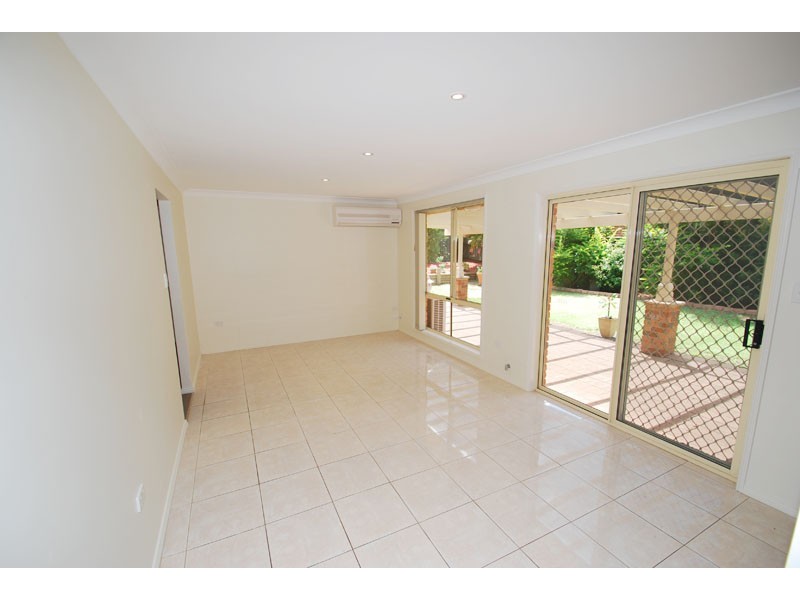 15 Kerns Rd, Kincumber NSW 2251