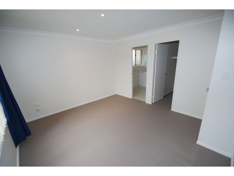 15 Kerns Rd, Kincumber NSW 2251