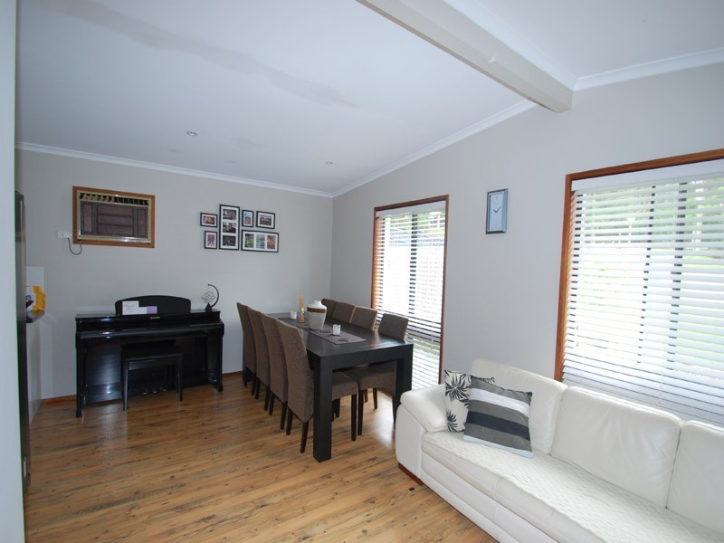 111 Davistown Rd, Saratoga NSW 2251