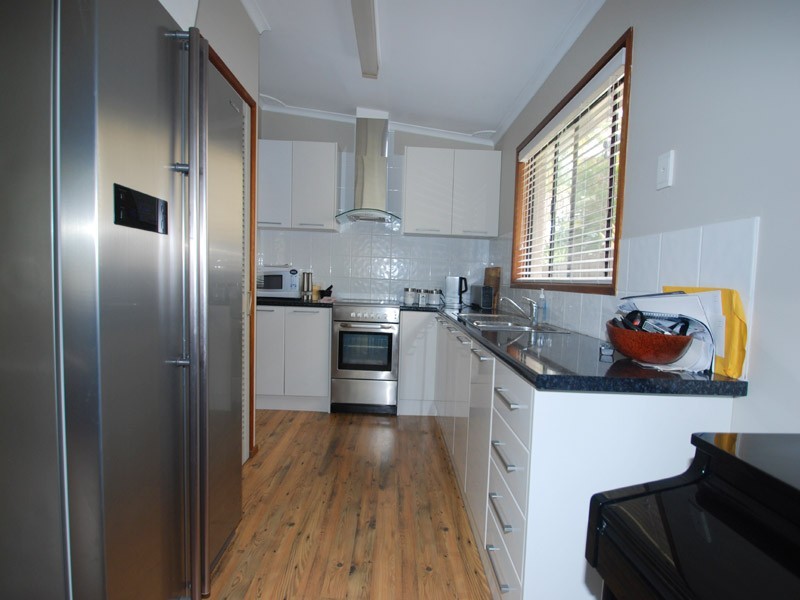 111 Davistown Rd, Saratoga NSW 2251