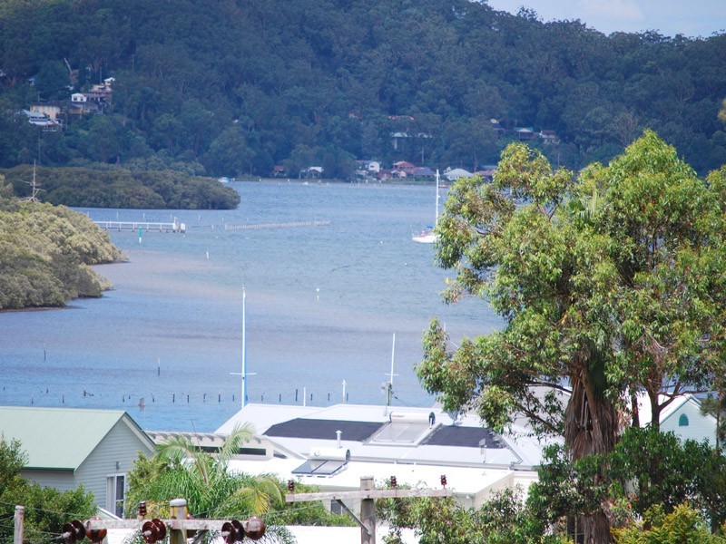 94 Henderson Rd, Saratoga NSW 2251