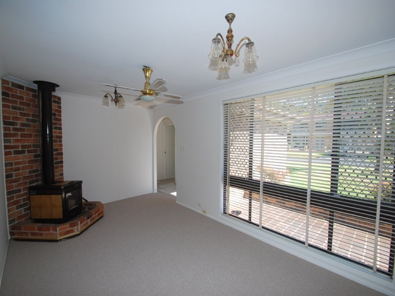 12 Myrtle St, Empire Bay NSW 2257