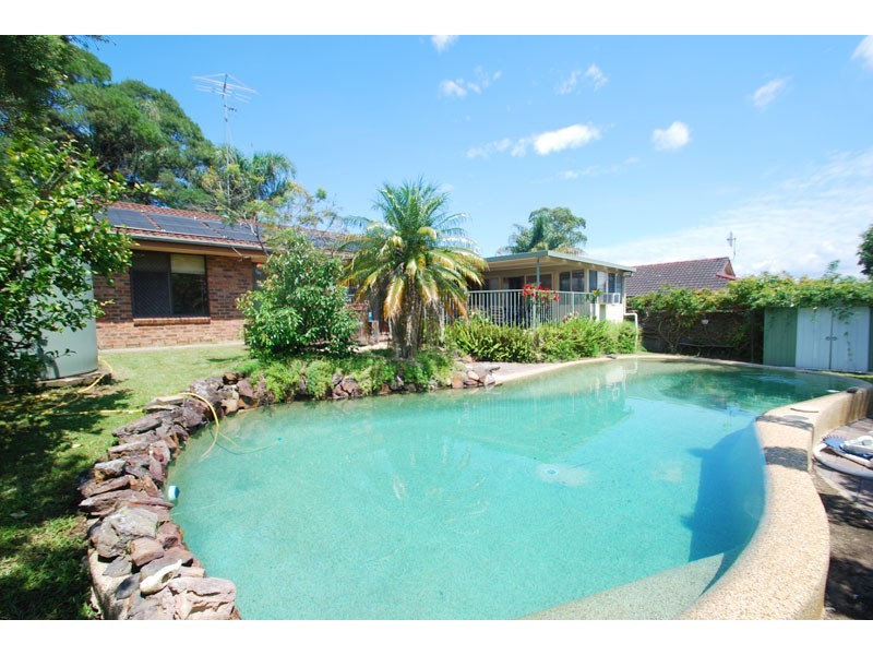 8 Monica St, Kincumber NSW 2251