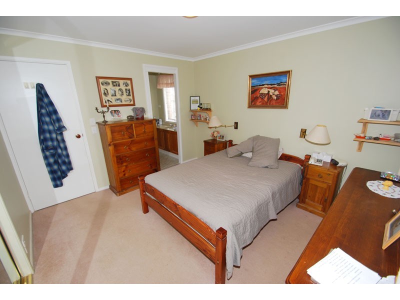 8 Monica St, Kincumber NSW 2251