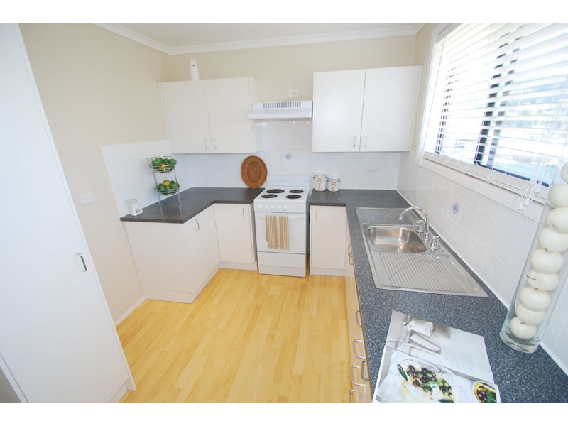 1 Pickham Cl, Kincumber NSW 2251