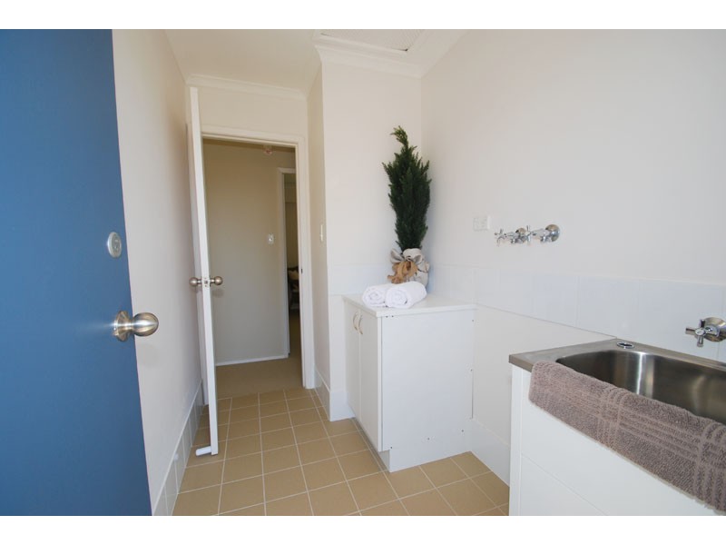1 Pickham Cl, Kincumber NSW 2251