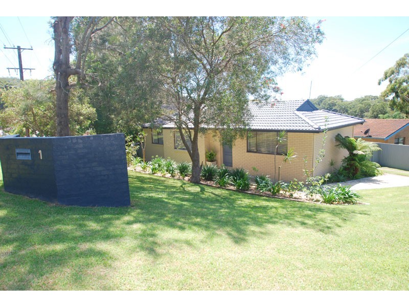 1 Pickham Cl, Kincumber NSW 2251