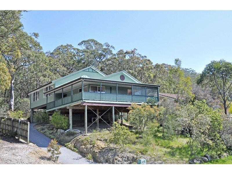 10 Kooronya Rd, Kincumber NSW 2251