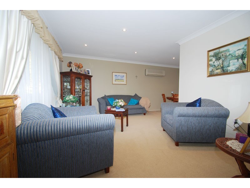 55 Scaysbrook Dr, Kincumber NSW 2251