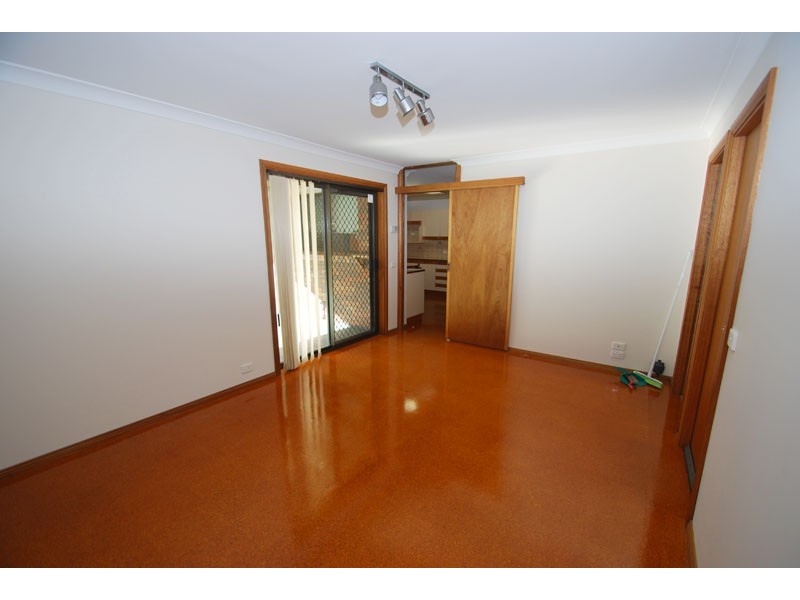 6 Aquarius Cl, Kincumber NSW 2251