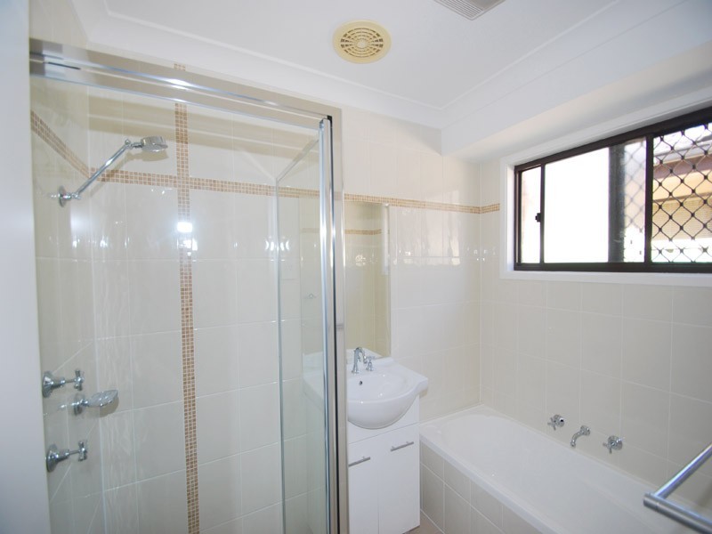 12 Myrtle St, Empire Bay NSW 2257