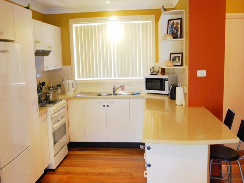 1/37 Davies St, Kincumber NSW 2251