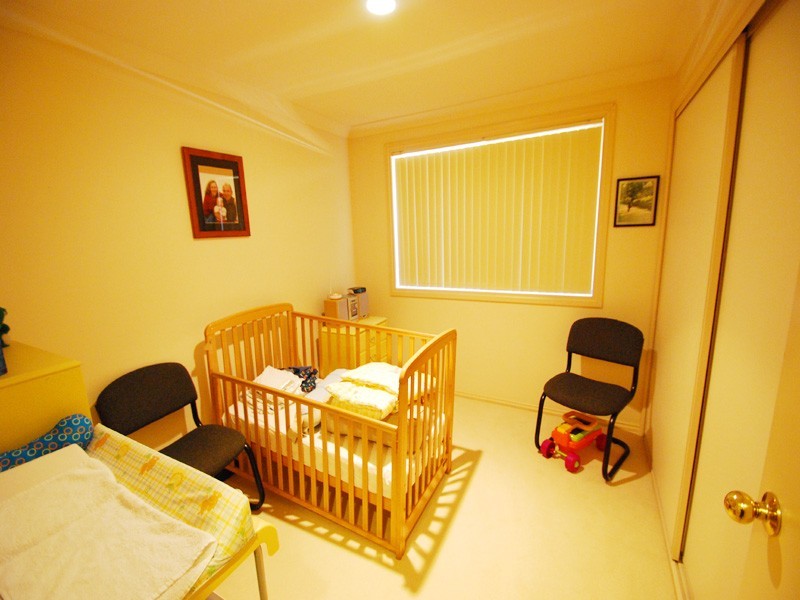 1/37 Davies St, Kincumber NSW 2251