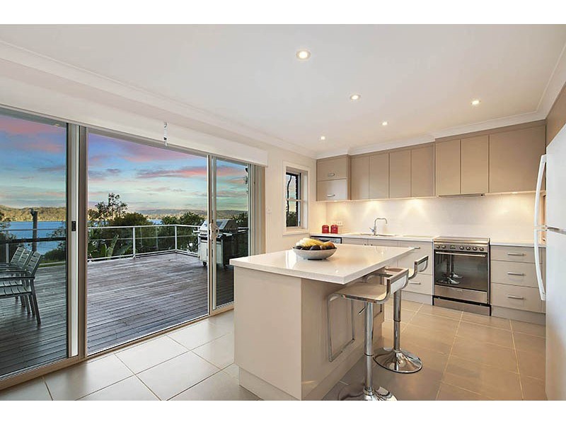 123 Broadwater Drv, Saratoga NSW 2251