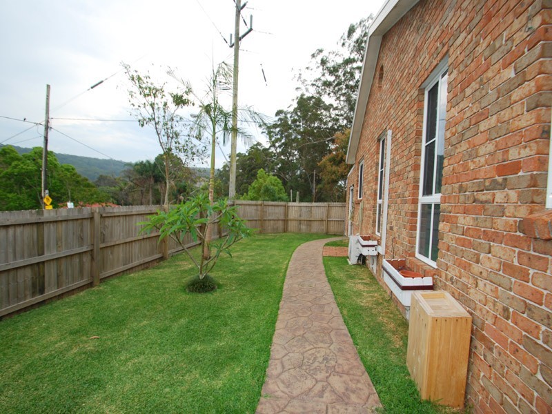 1 Melville St, Kincumber NSW 2251
