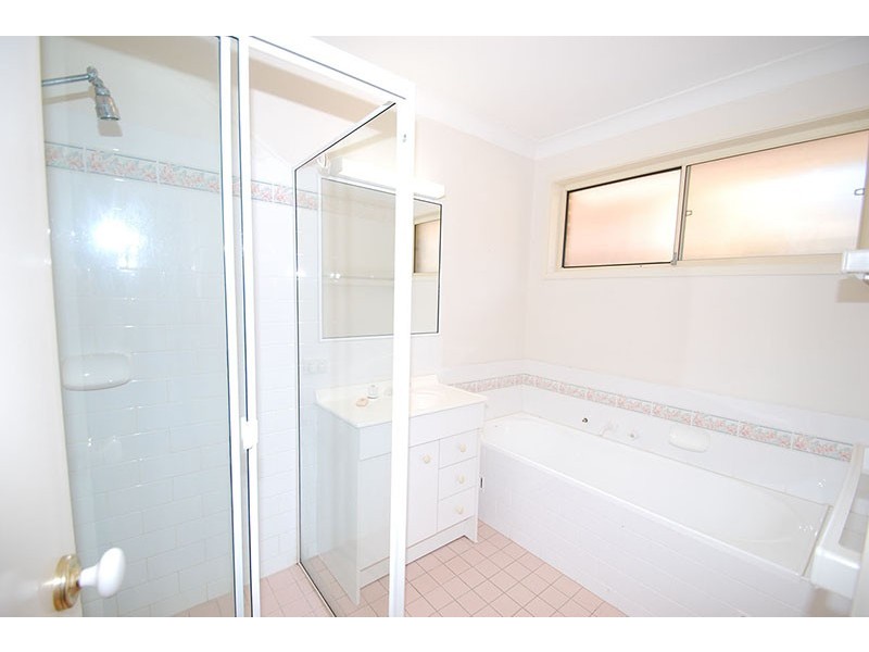 2/29 Brushwood Ave, Kincumber NSW 2251