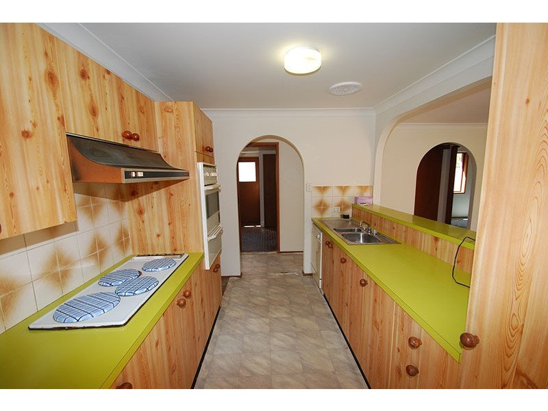 6 Arrunga Cl, Davistown NSW 2251
