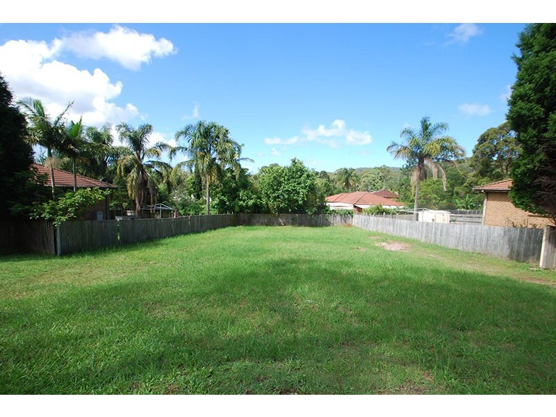 7 Katherine Cres, Green Point NSW 2251