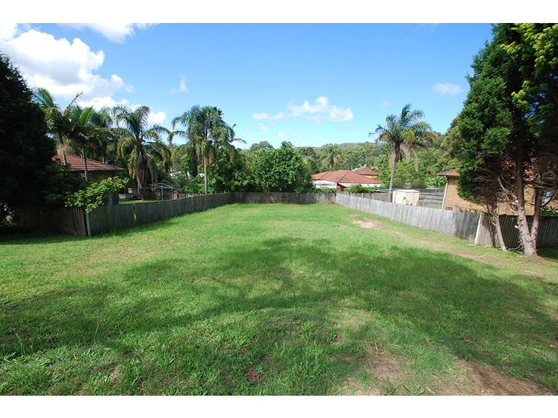 7 Katherine Cres, Green Point NSW 2251