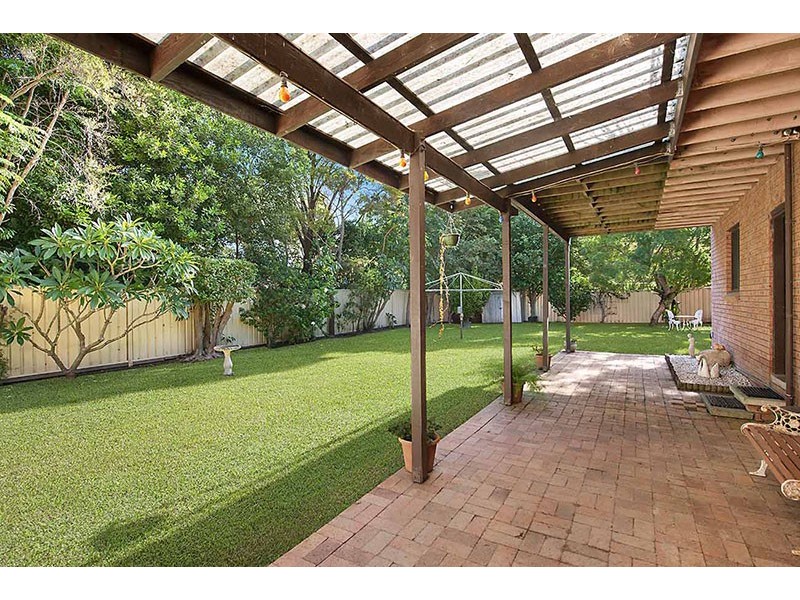 13 Peterson Cl, Kincumber NSW 2251