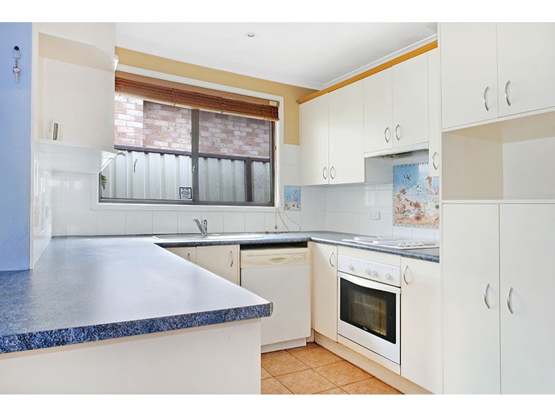 16 Cameron Cres, Kincumber NSW 2251