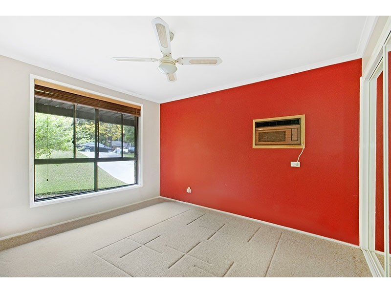 16 Cameron Cres, Kincumber NSW 2251