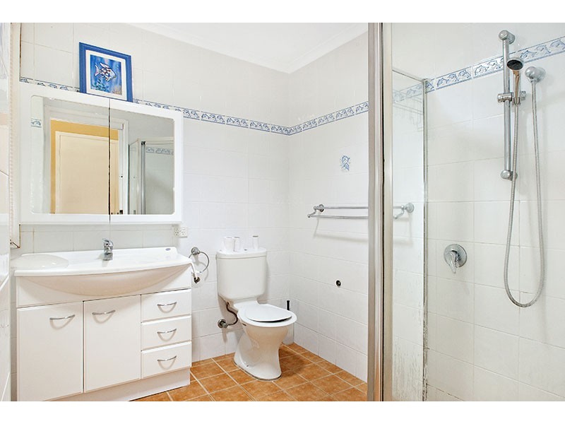 16 Cameron Cres, Kincumber NSW 2251