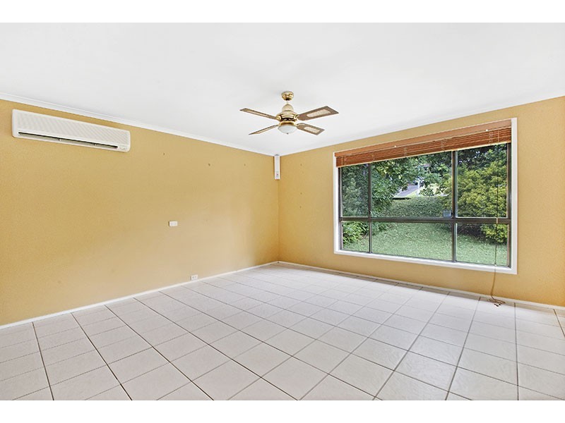 16 Cameron Cres, Kincumber NSW 2251