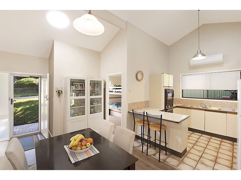 4 Taurus Cl, Kincumber NSW 2251