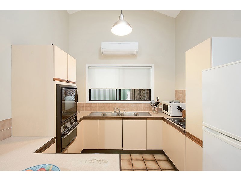 4 Taurus Cl, Kincumber NSW 2251