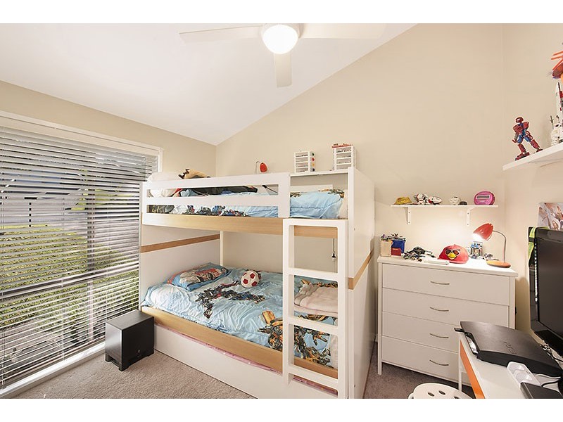 4 Taurus Cl, Kincumber NSW 2251