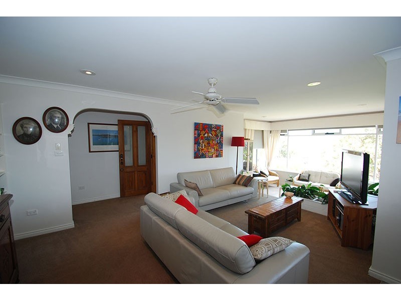 123 Broadwater Drv, Saratoga NSW 2251