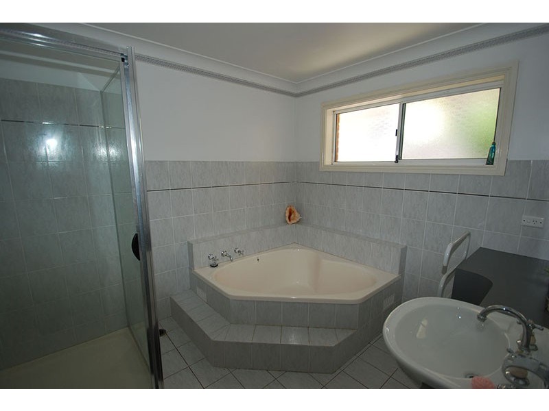 123 Broadwater Drv, Saratoga NSW 2251