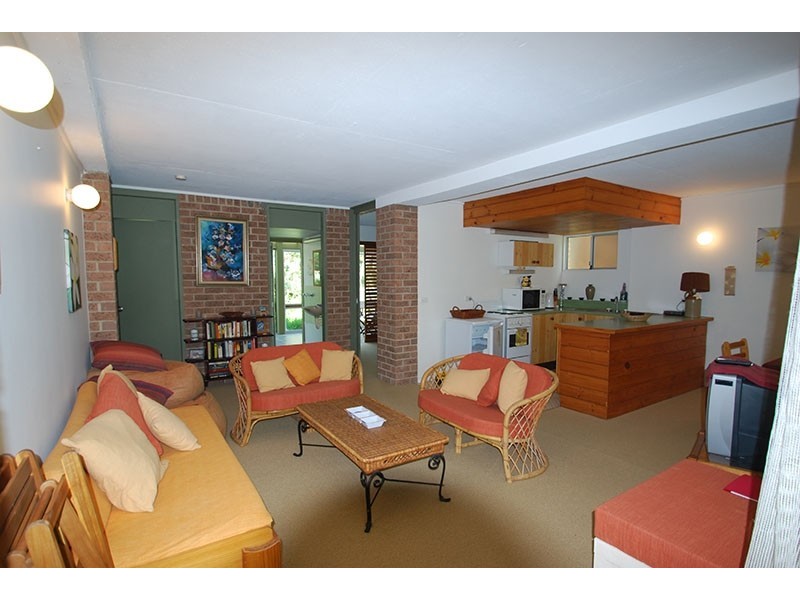 27 Ocean Drv, Macmasters Beach NSW 2251