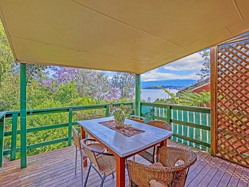 7 Humphreys Rd, Kincumber South NSW 2251