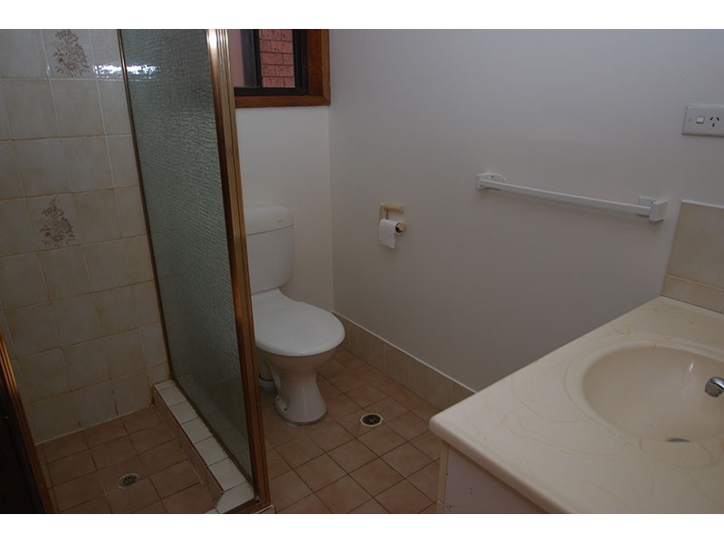 2/63-65 Davies St, Kincumber NSW 2251
