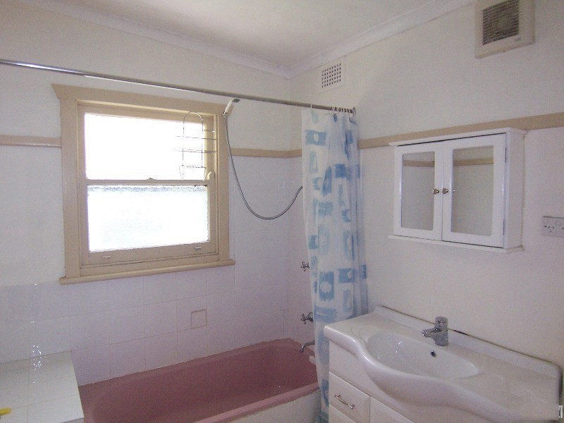 10 TORA AVE, Kincumber NSW 2251