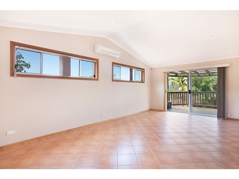 5 Kingfisher Cl, Kincumber NSW 2251