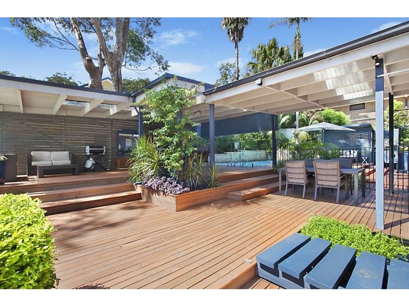 284 Avoca Drive, Green Point NSW 2251