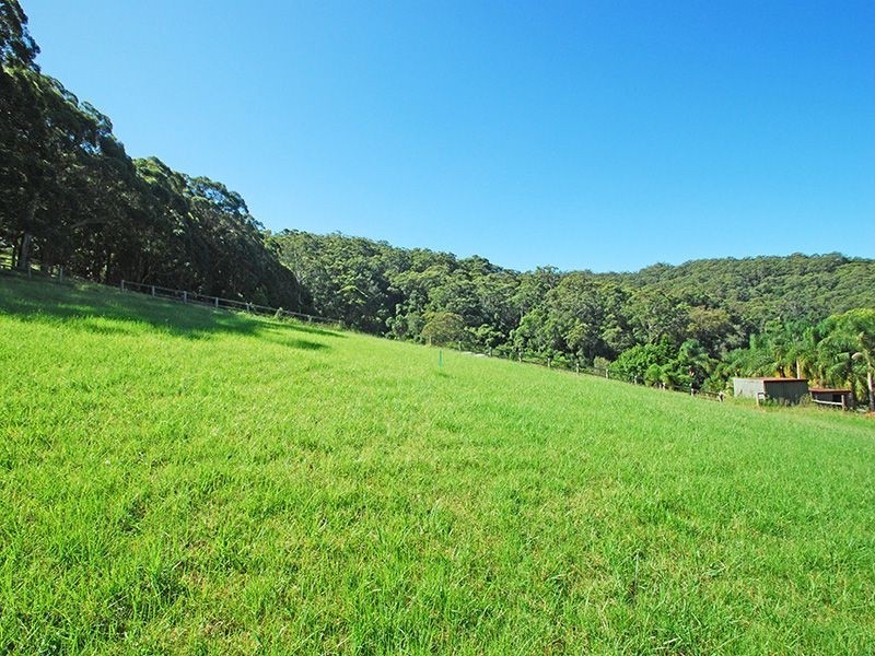 426 Avoca Dr, Green Point NSW 2251