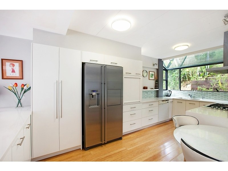 10 Amaroo Cl, Green Point NSW 2251