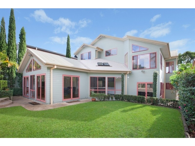 36  Patrick Crescent, Saratoga NSW 2251