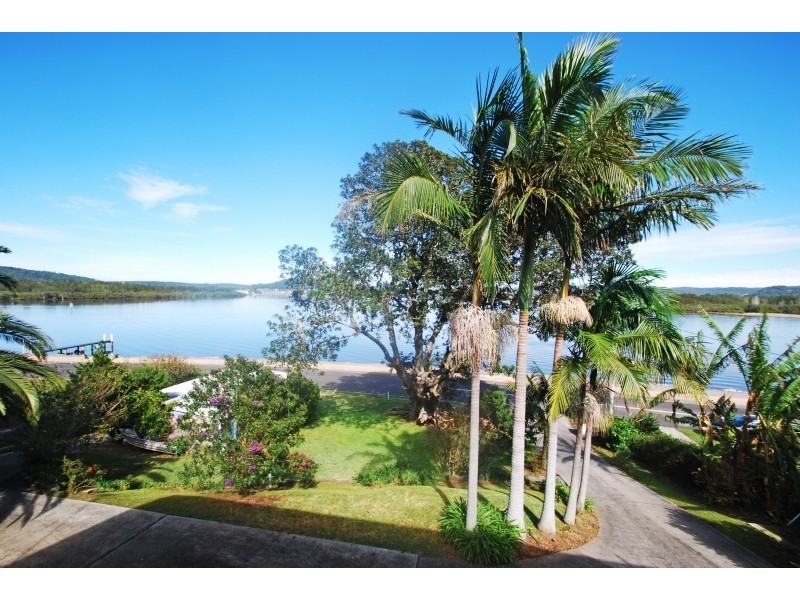 18-20 Henderson Rd, Saratoga NSW 2251