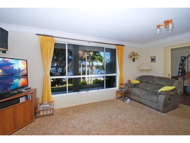 18-20 Henderson Rd, Saratoga NSW 2251