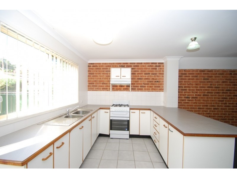 16/166 Avoca Drive, Kincumber NSW 2251