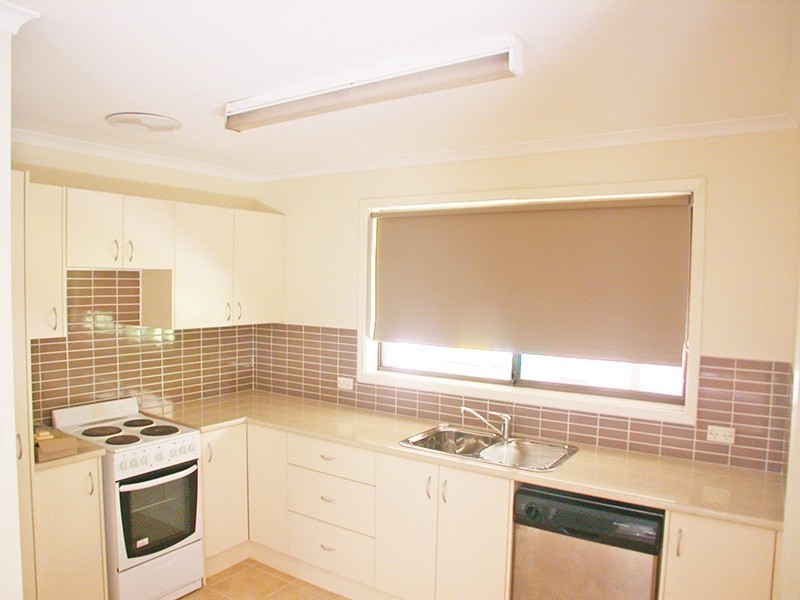 2/16 Wallan Rd, Kincumber NSW 2251