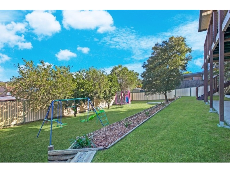 32 Arakoon St, Kincumber NSW 2251