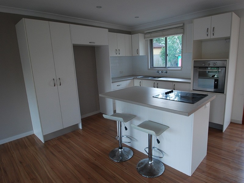 6  Gurrigal St, Kincumber NSW 2251