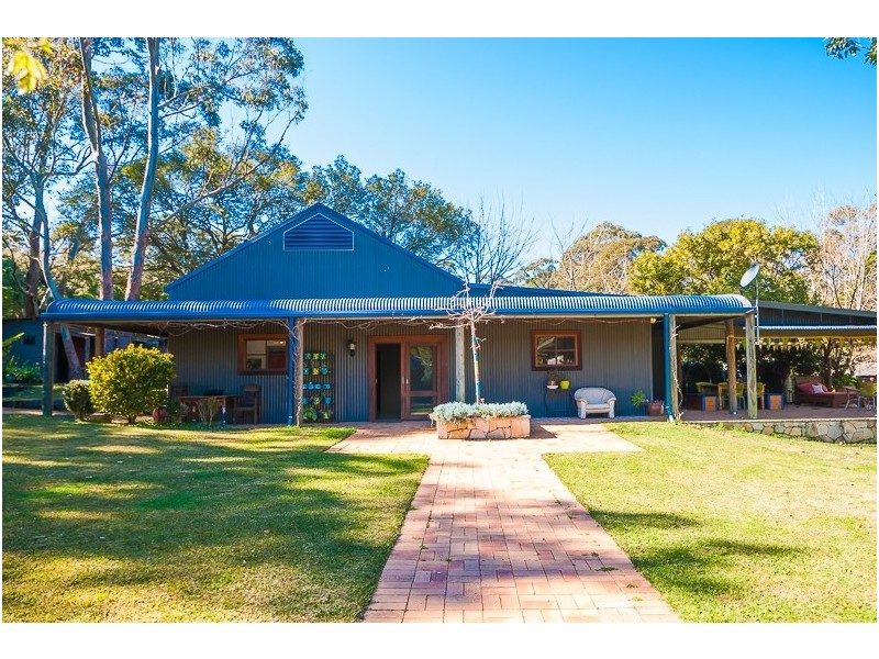 319C Davistown Rd, Green Point NSW 2251